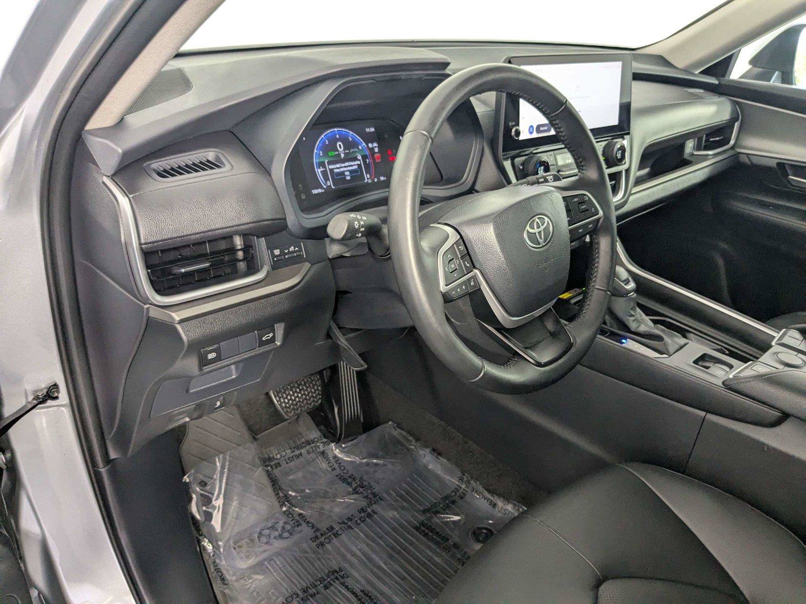 Certified 2026 Toyota Grand Highlander AWD image 12