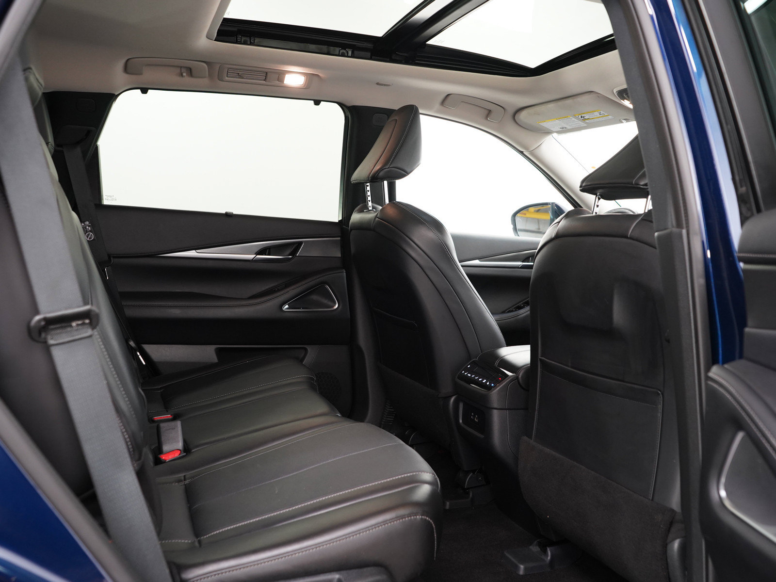 Used 2025 INFINITI QX60 Luxe AWD/4WD image 14