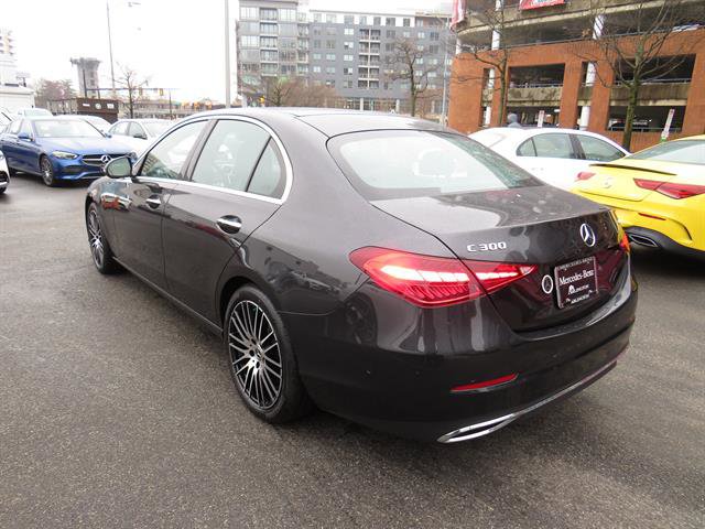 Used 2025 Mercedes-Benz C 300 4MATIC Sedan image 2