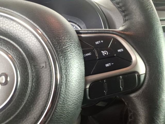 Used 2022 Jeep Renegade Limited image 28