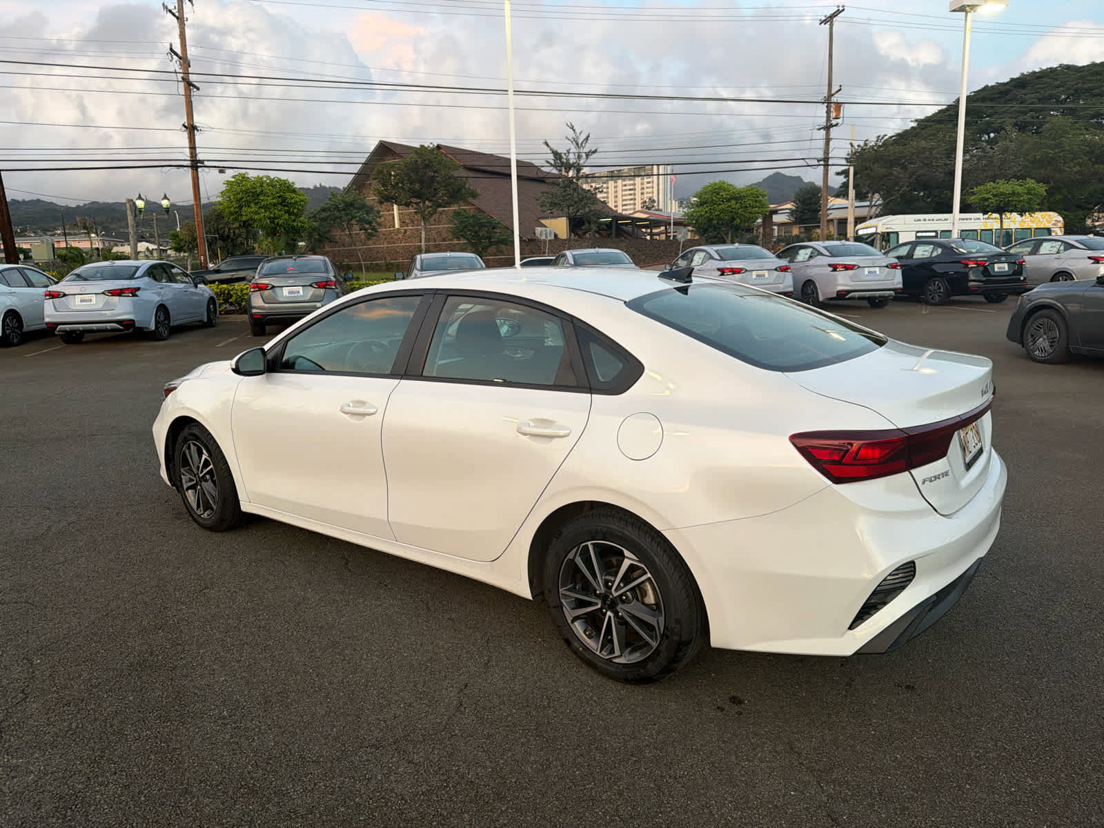 Used 2022 Kia Forte LXS image 4