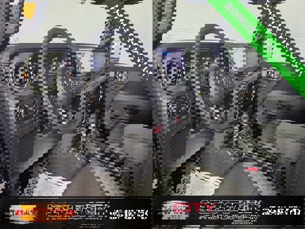 New 2025 Jeep Gladiator Mojave image 9