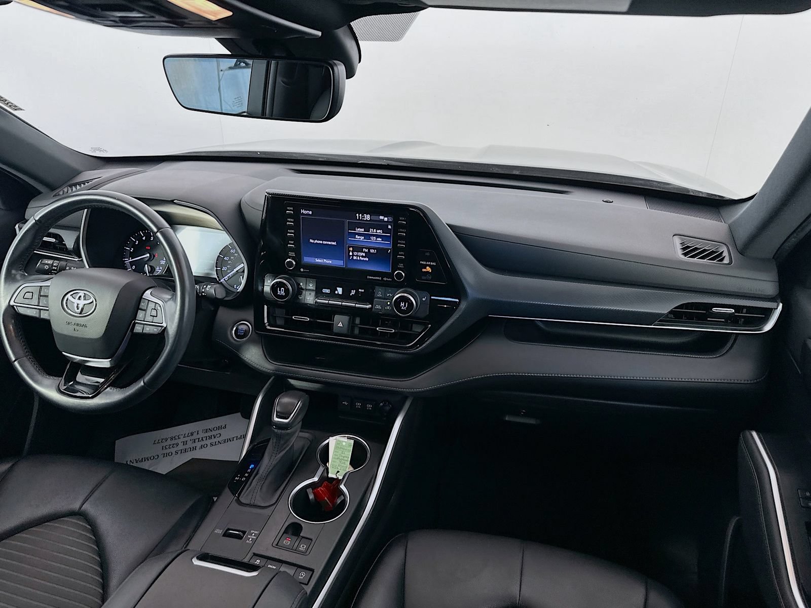 Used 2021 Toyota Highlander XSE FWD image 22