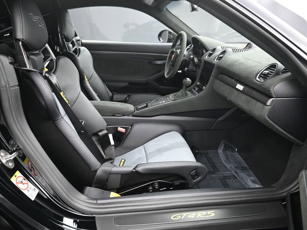 Certified 2025 Porsche 718 Cayman GT4 RS image 32