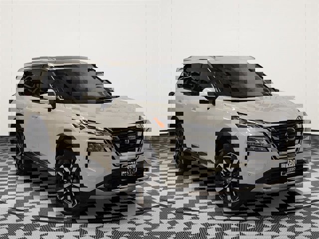 Used 2021 Nissan Rogue Platinum image 1