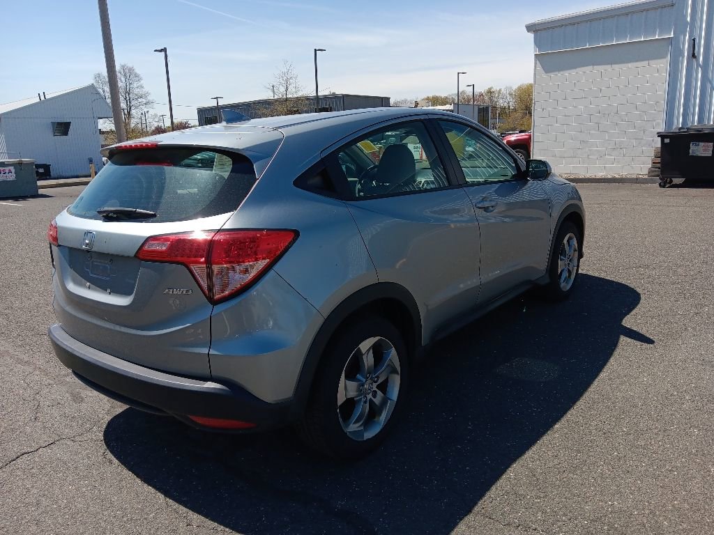 Used 2018 Honda HR-V LX image 5