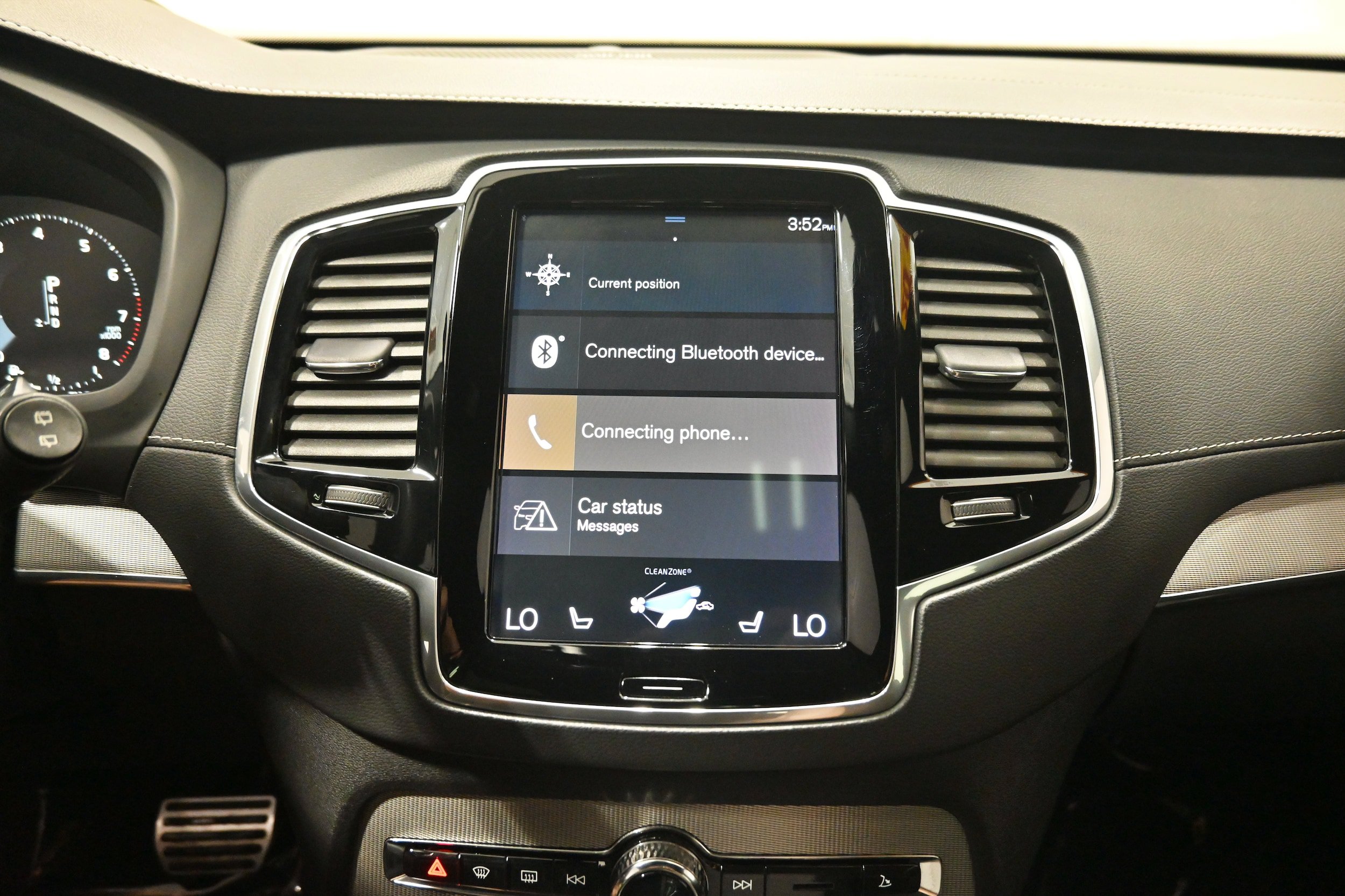 Used 2019 Volvo XC90 T6 R-Design w/ Advanced Package AWD/4WD image 8