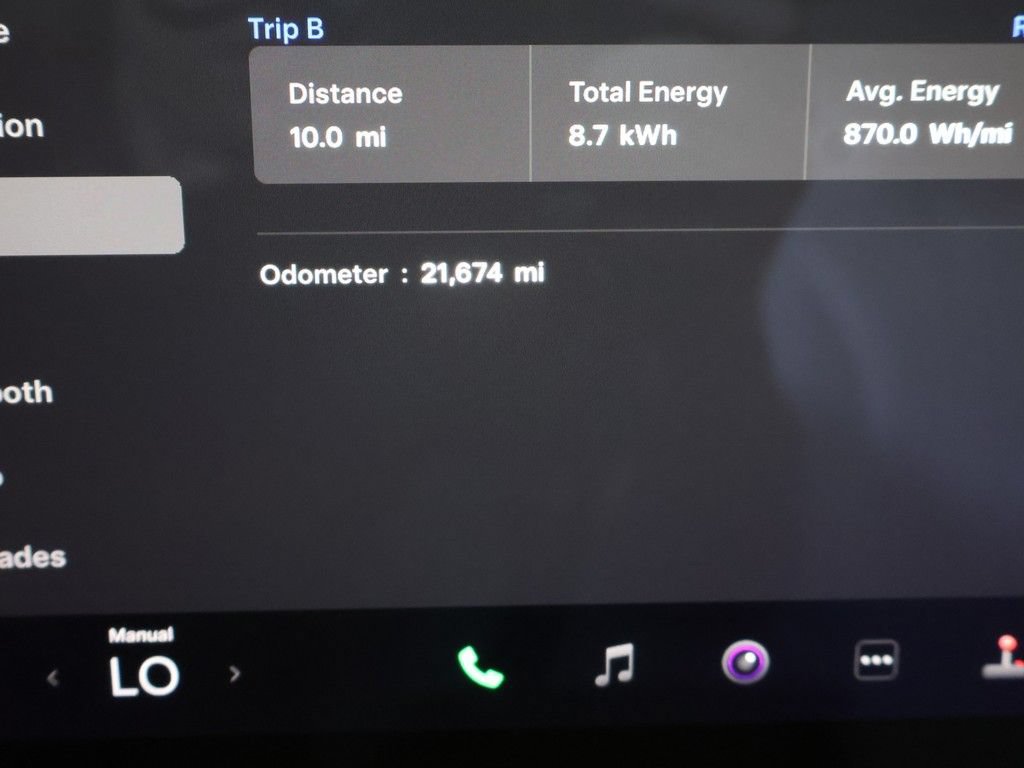 Used 2022 Tesla Model X AWD/4WD image 39
