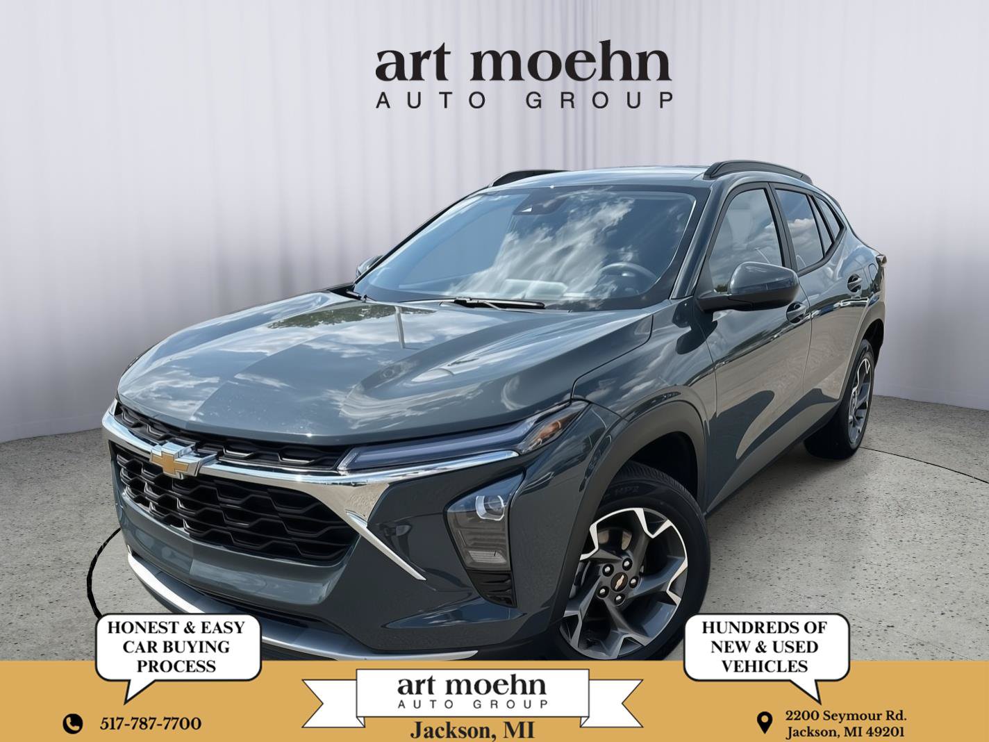 Used 2025 Chevrolet Trax LT FWD image 1