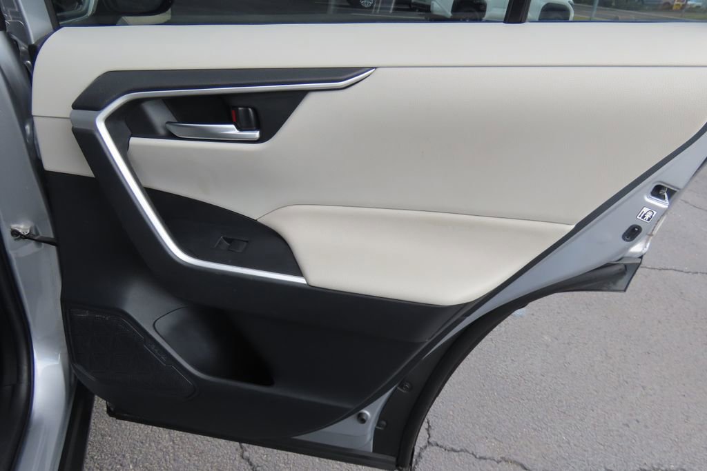 Certified 2019 Toyota RAV4 XLE image 27
