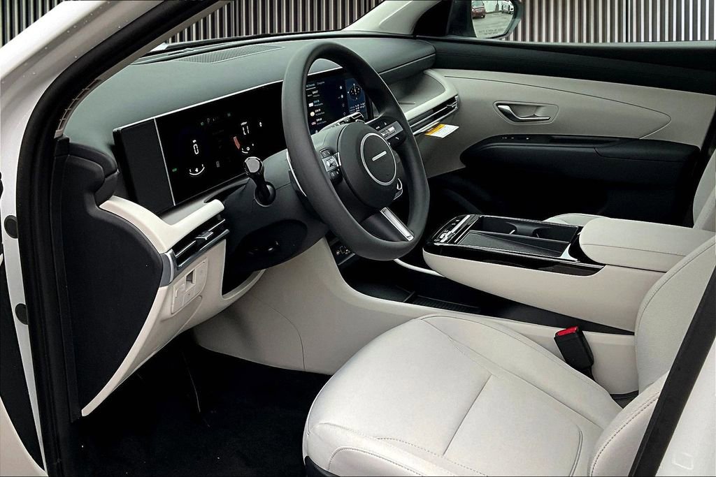 New 2026 Hyundai Tucson Blue SE image 7