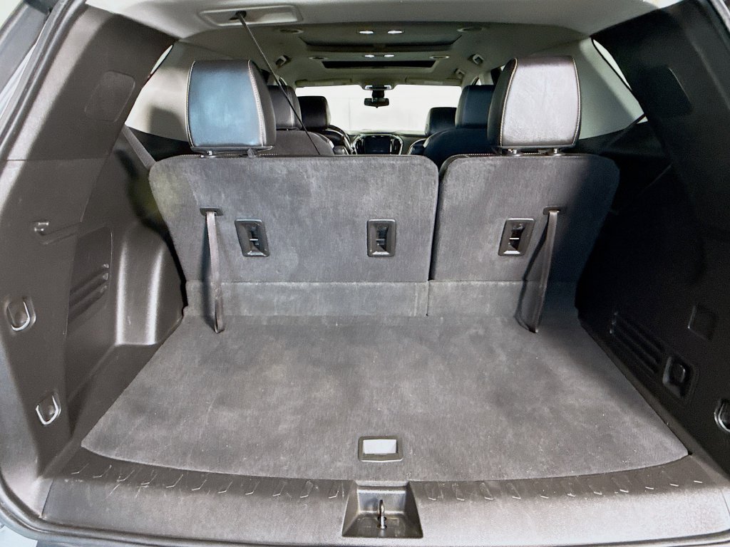 Used 2019 Chevrolet Traverse RS w/ LPO, Floor Liner Package AWD/4WD image 30