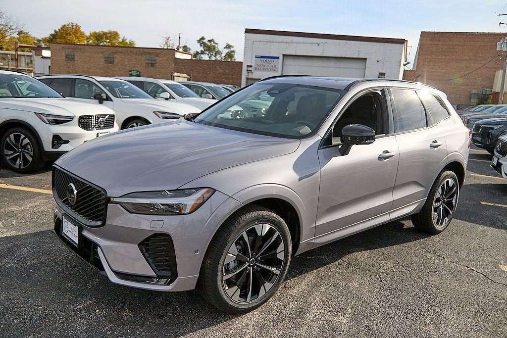 New 2026 Volvo XC60 B5 Plus w/ Protection Package Premier image 6