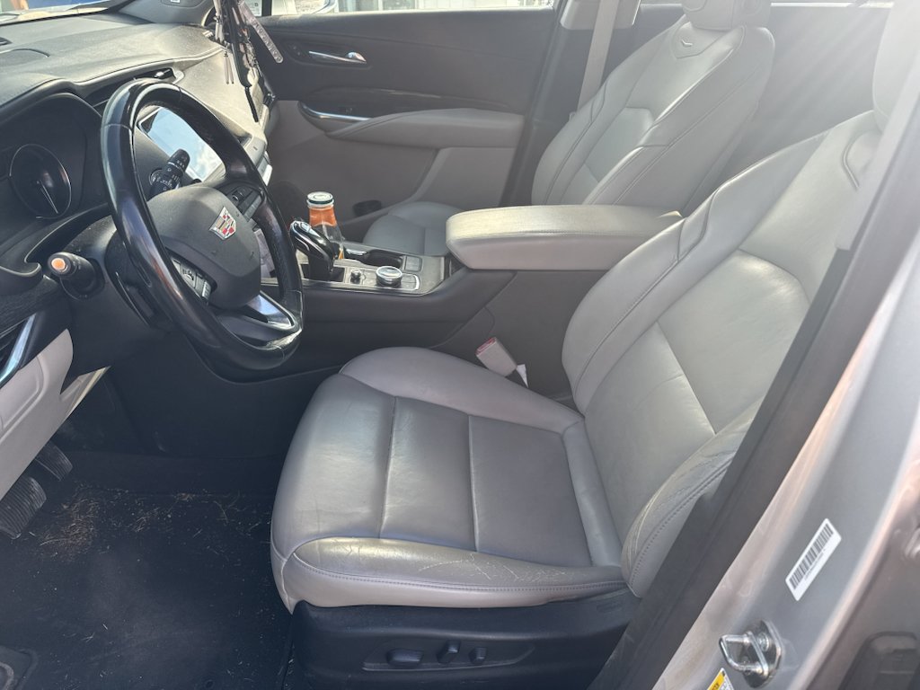 Used 2020 Cadillac XT4 Premium Luxury w/ Driver Awareness Package AWD/4WD image 7