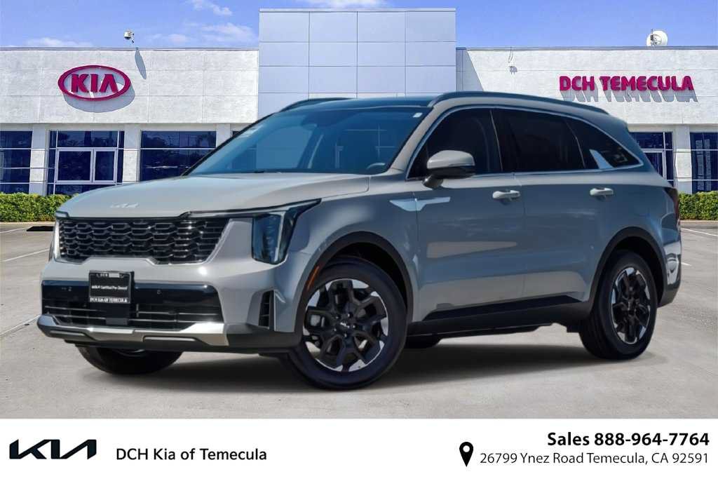 Certified 2025 Kia Sorento S w/ Panoramic Sunroof Package