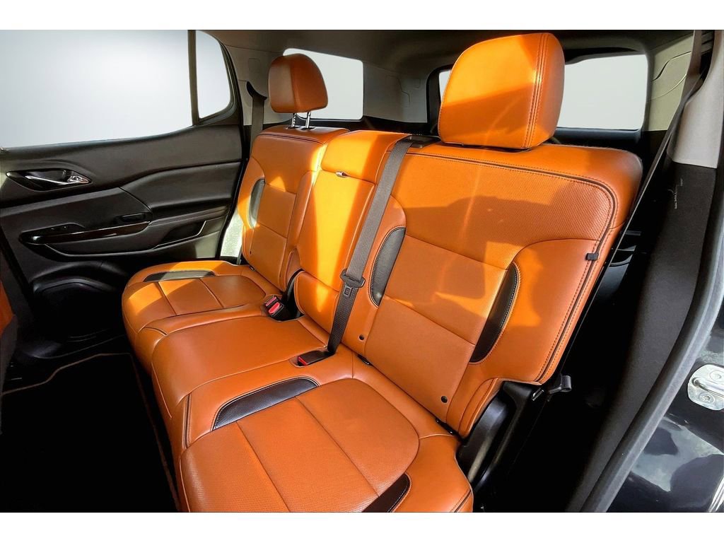 Used 2020 GMC Acadia AT4 image 19