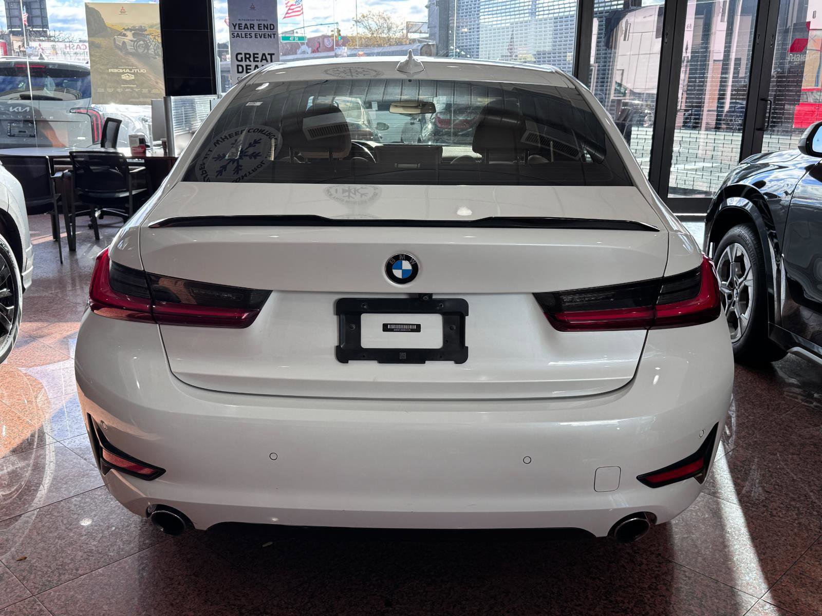 Used 2022 BMW 330i Sedan image 5