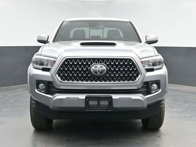 Used 2019 Toyota Tacoma TRD Sport AWD/4WD image 3