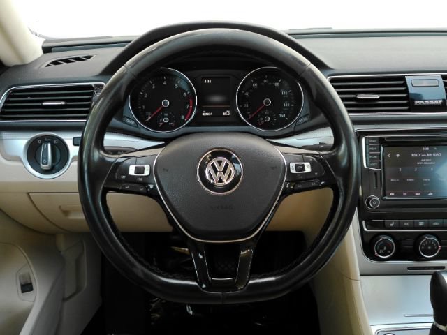 Used 2019 Volkswagen Passat 2.0T Wolfsburg w/ Wheels & Sunroof Package FWD image 31