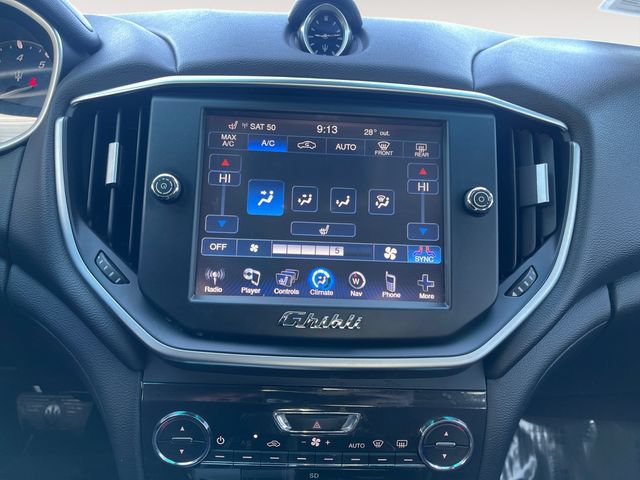 Used 2015 Maserati Ghibli RWD image 17