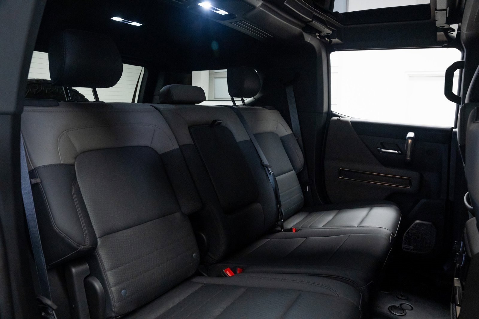 Used 2024 GMC Hummer EV 2X w/ Extreme Off-Road Package image 22