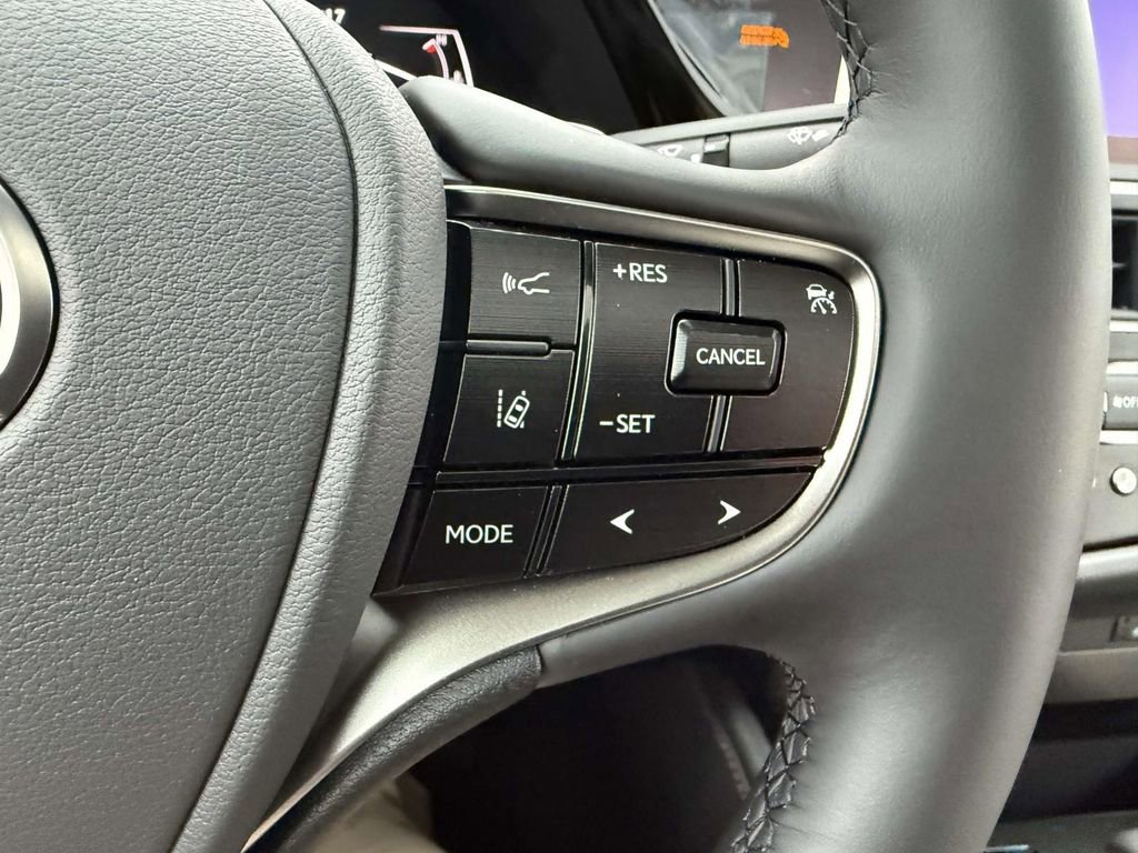Used 2025 Lexus ES 350 Premium image 20