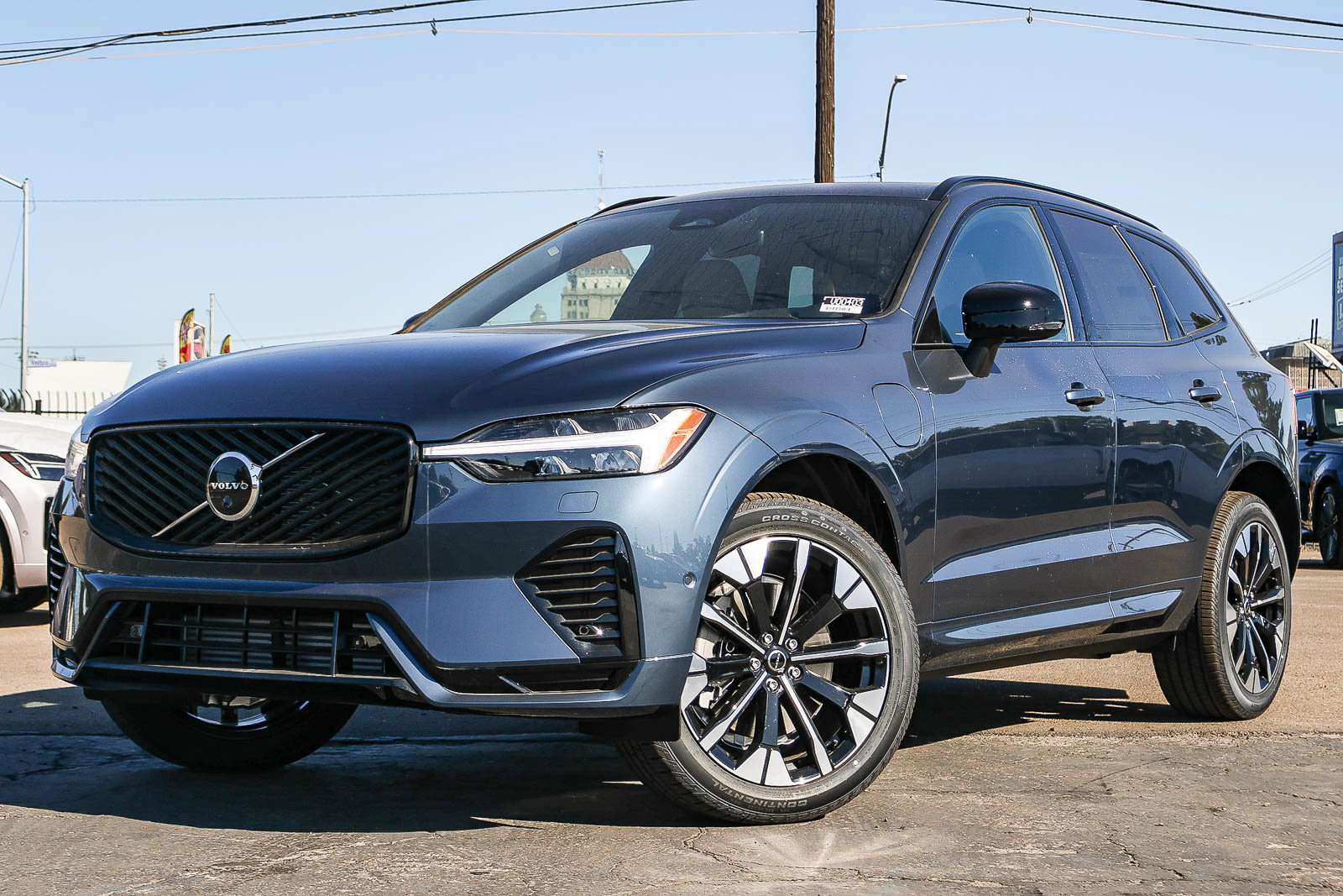New 2026 Volvo XC60 T8 Plus w/ Climate Package AWD/4WD image 1