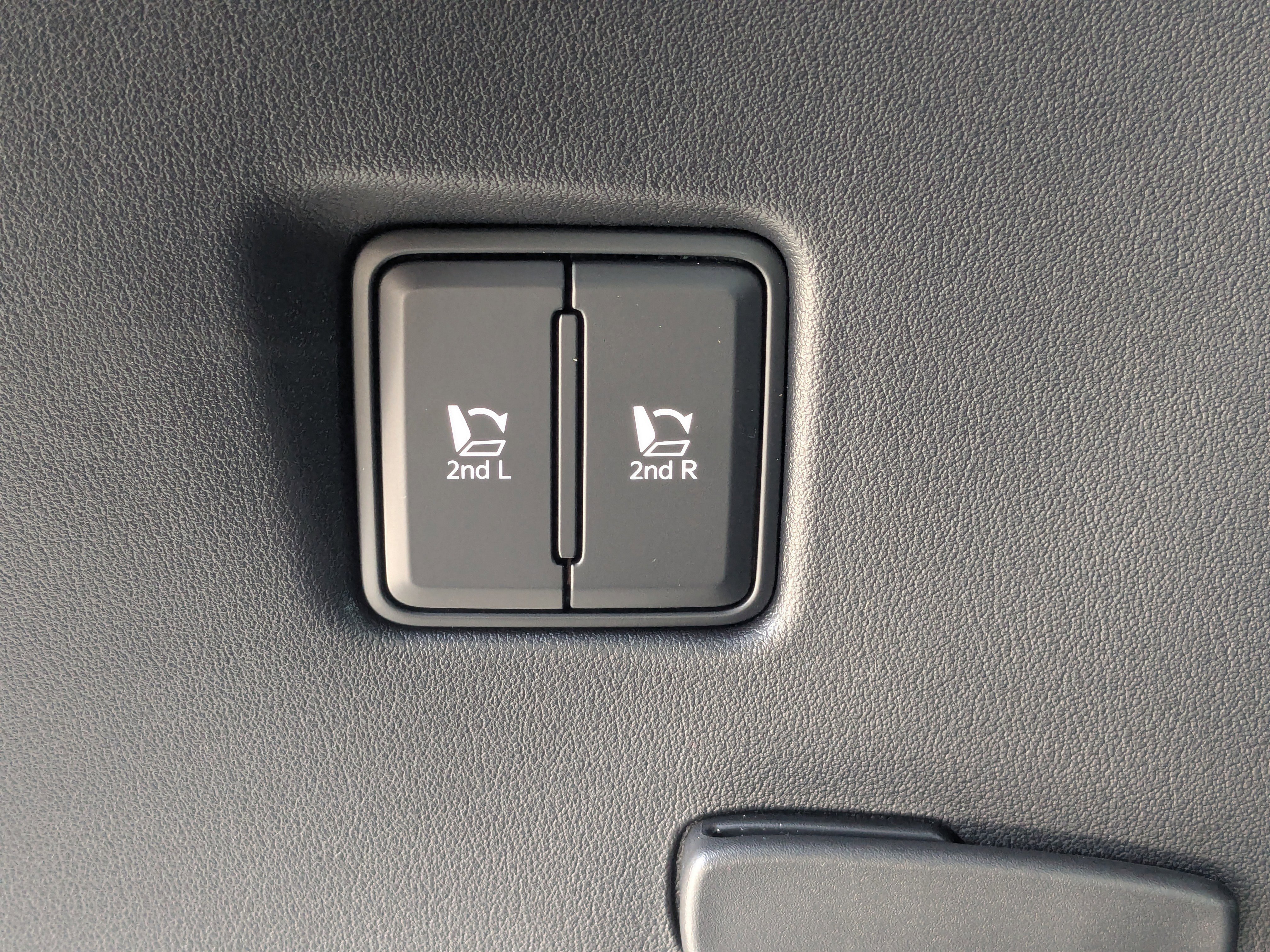 New 2027 Kia Telluride EX w/ Towing Package FWD image 15