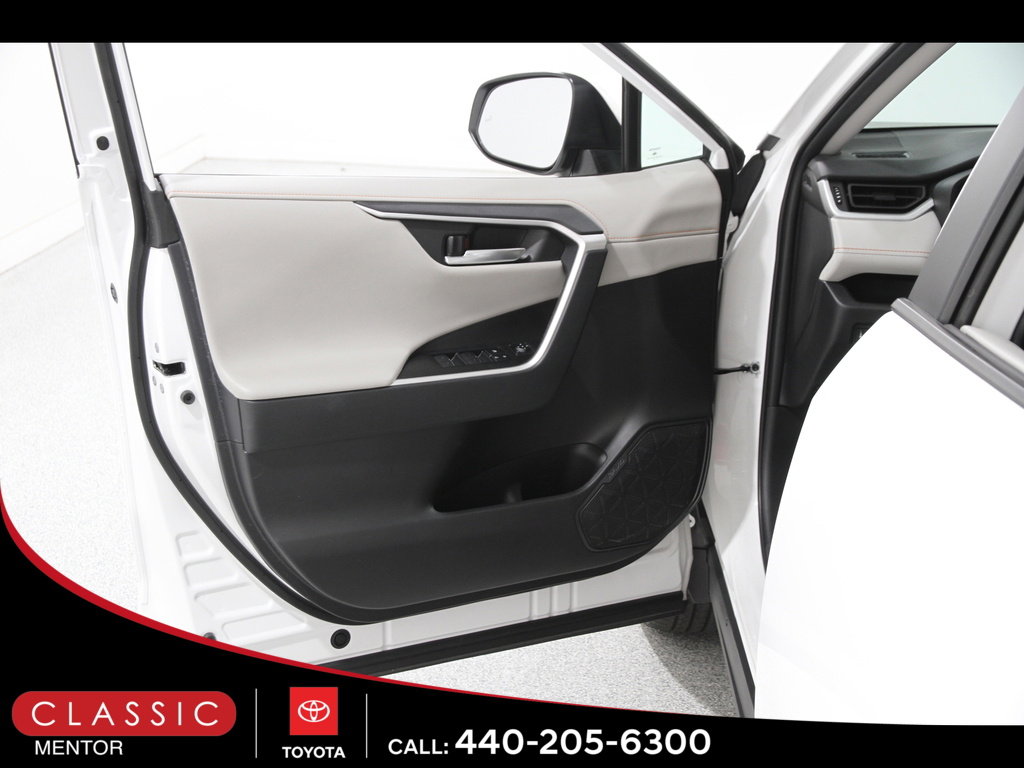Used 2024 Toyota RAV4 Adventure image 4