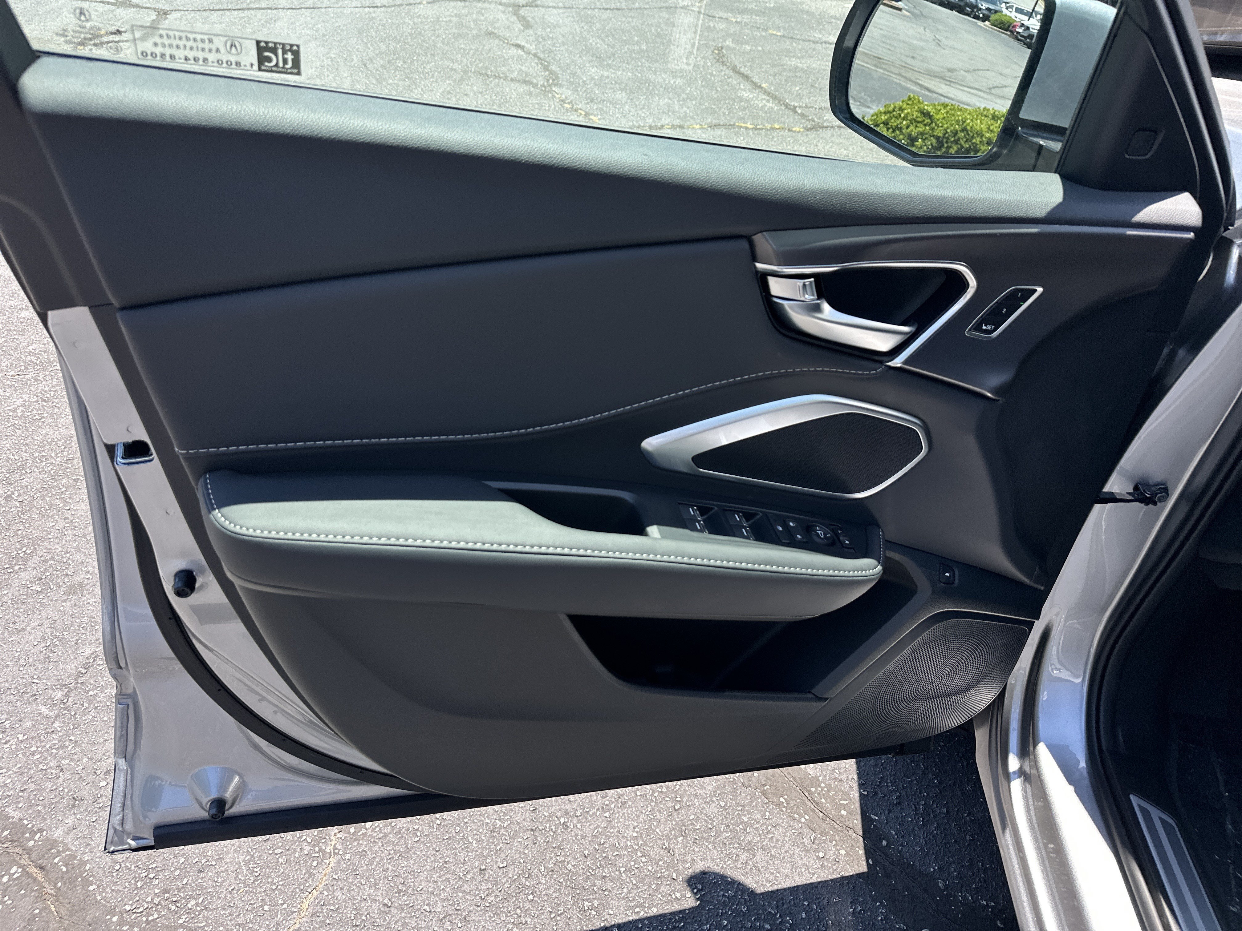 New 2026 Acura RDX SH-AWD image 10