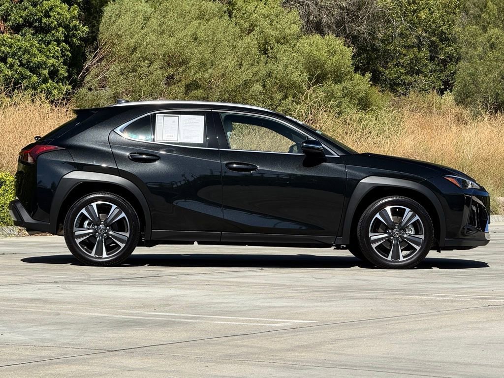 Certified 2024 Lexus UX 250h FWD image 10