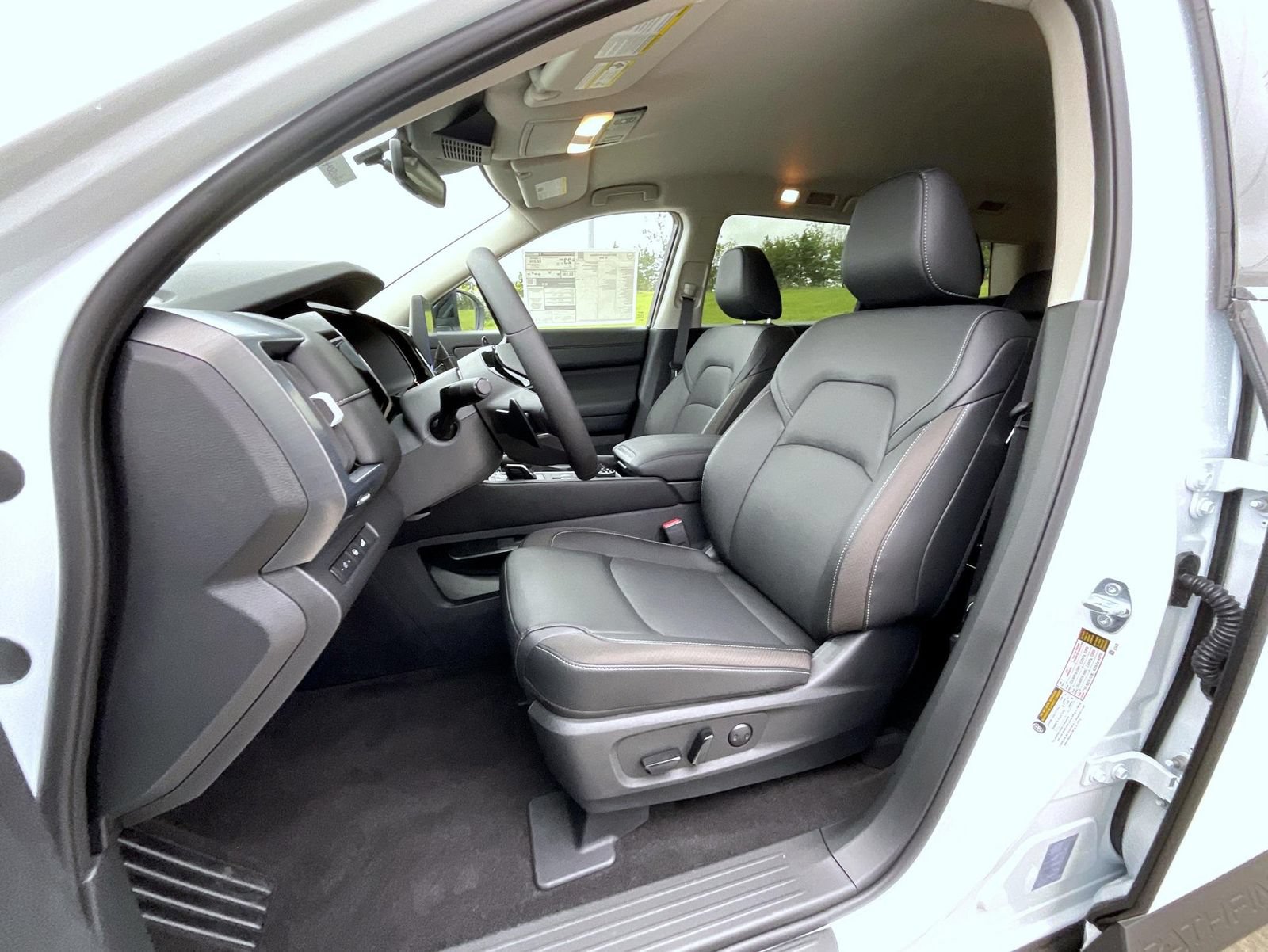 New 2026 Nissan Pathfinder SL AWD/4WD image 11