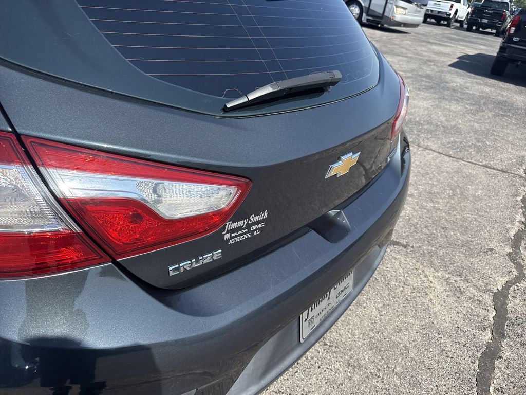 Certified 2017 Chevrolet Cruze Premier FWD image 39