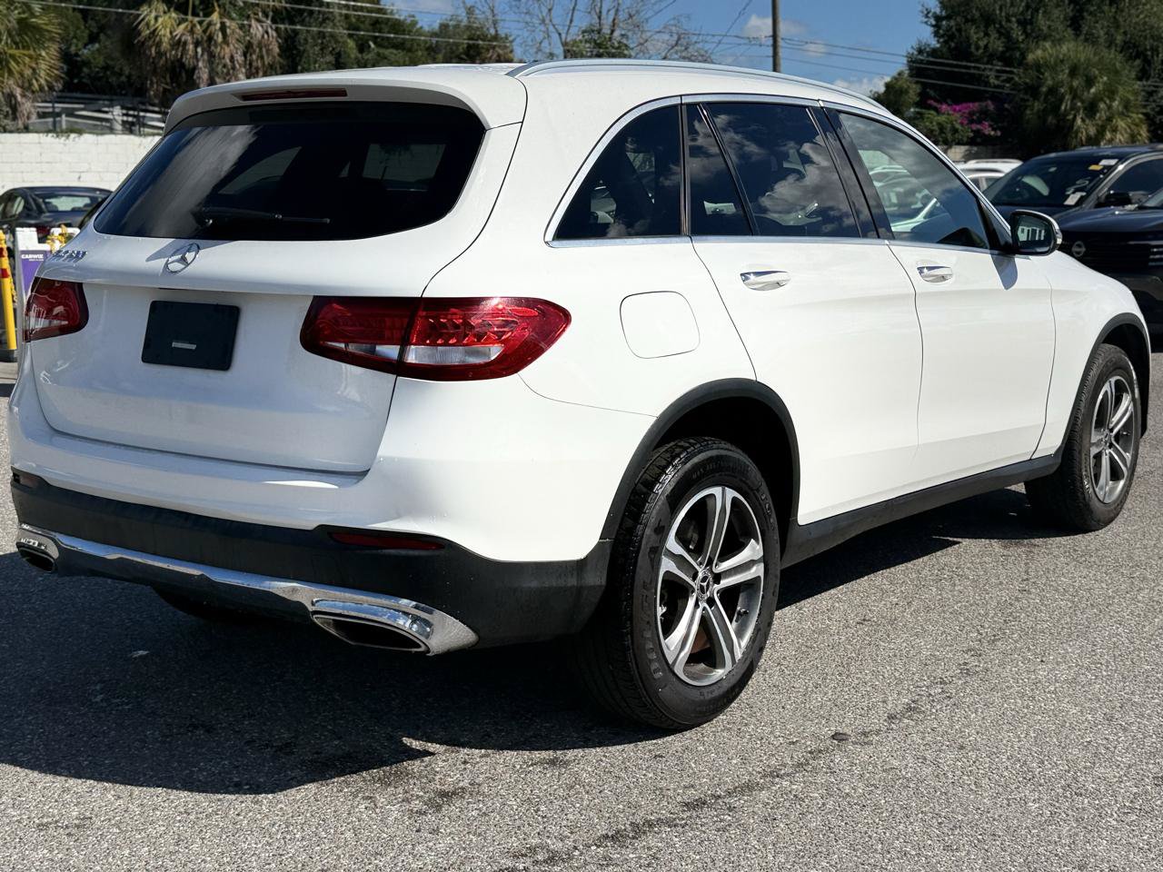 Used 2019 Mercedes-Benz GLC 300 w/ Premium Package image 9