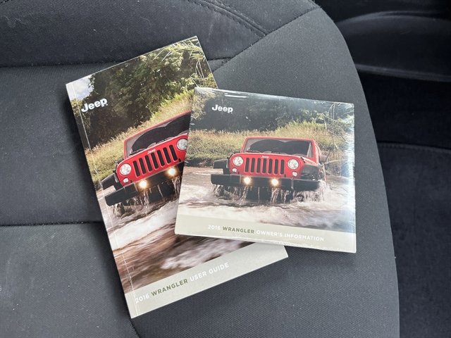 Used 2016 Jeep Wrangler Unlimited Sport w/ Quick Order Package 24S AWD/4WD image 31