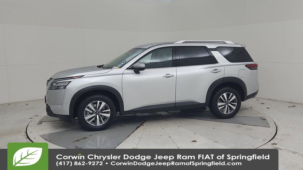 Used 2025 Nissan Pathfinder SL image 8