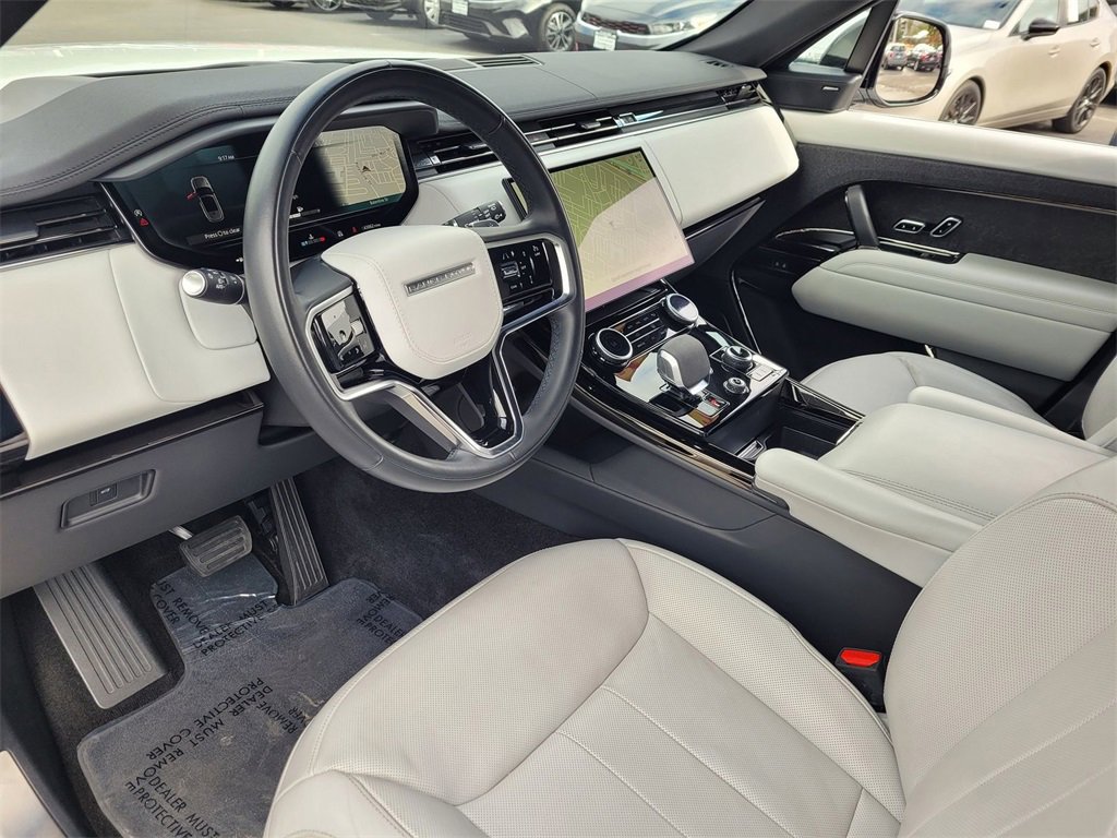 Used 2023 Land Rover Range Rover Sport SE image 9