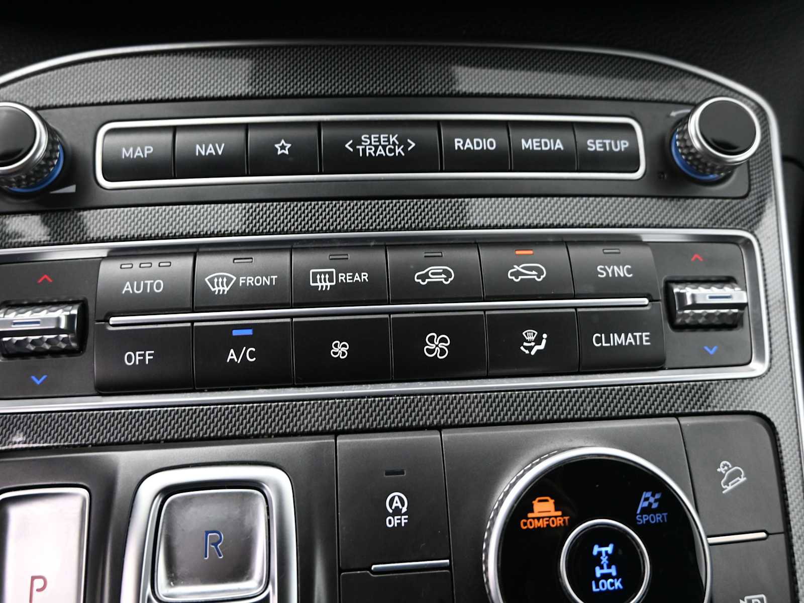 Used 2023 Hyundai Santa Fe SEL image 14