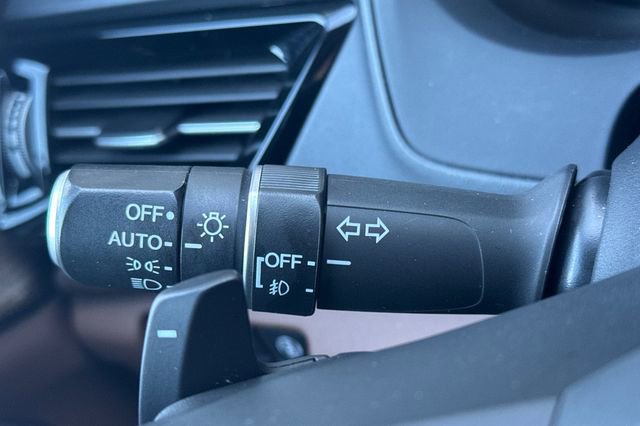 Used 2023 Acura RDX AWD w/ Advance Package image 38