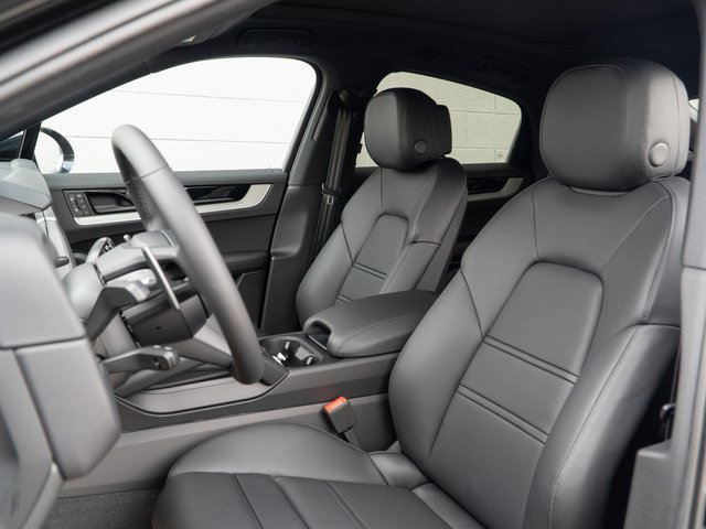 New 2026 Porsche Cayenne Coupe image 5