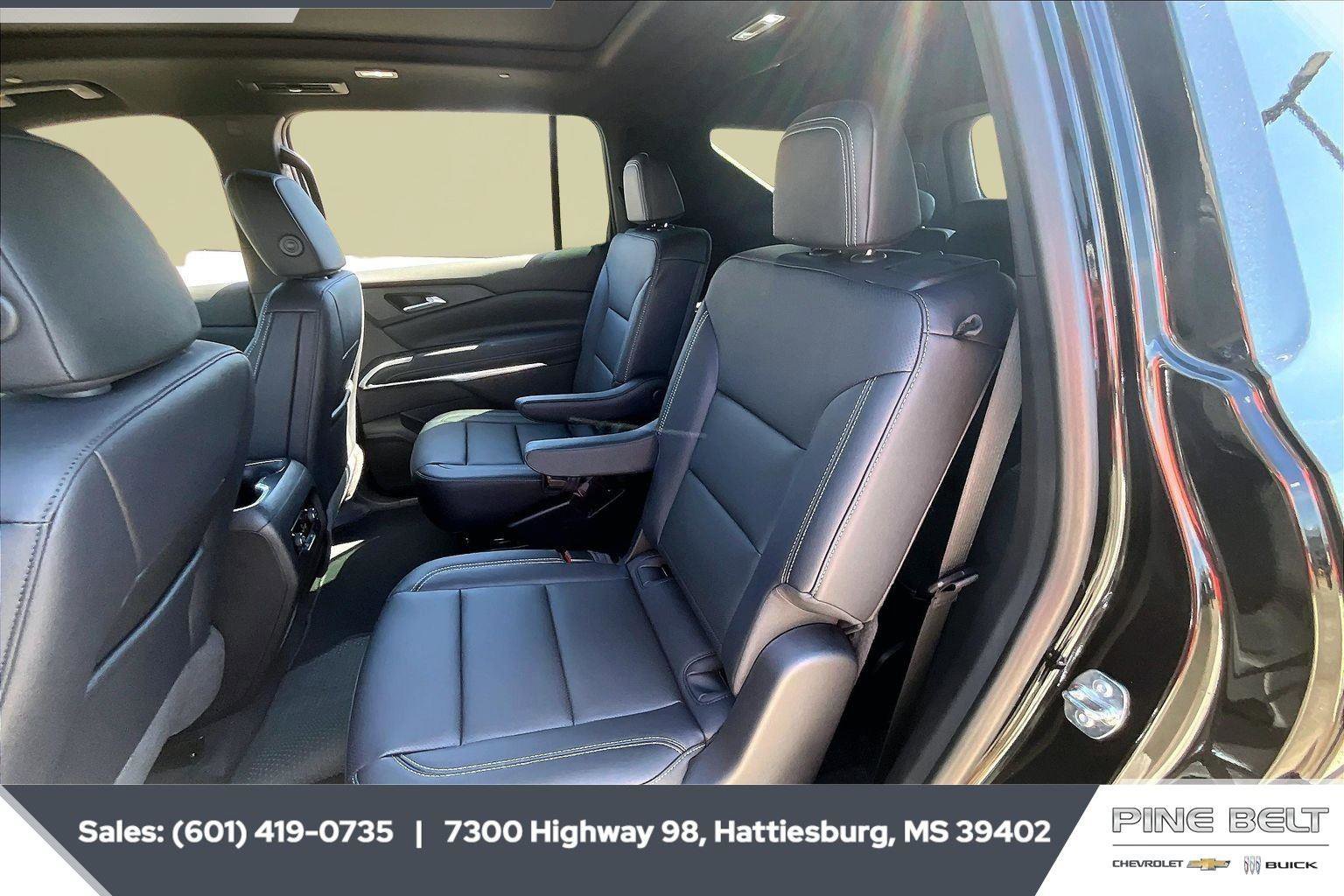 New 2026 Chevrolet Traverse LT w/ Sun and Wheel Package image 19