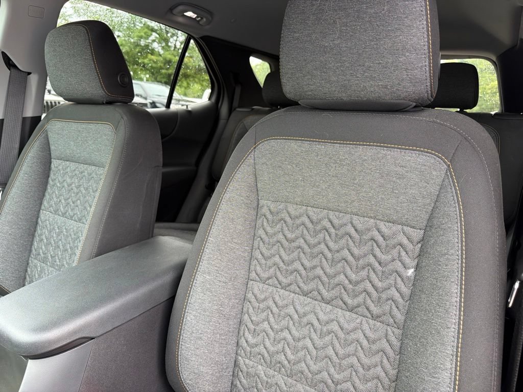Used 2022 Chevrolet Equinox LT AWD/4WD image 9