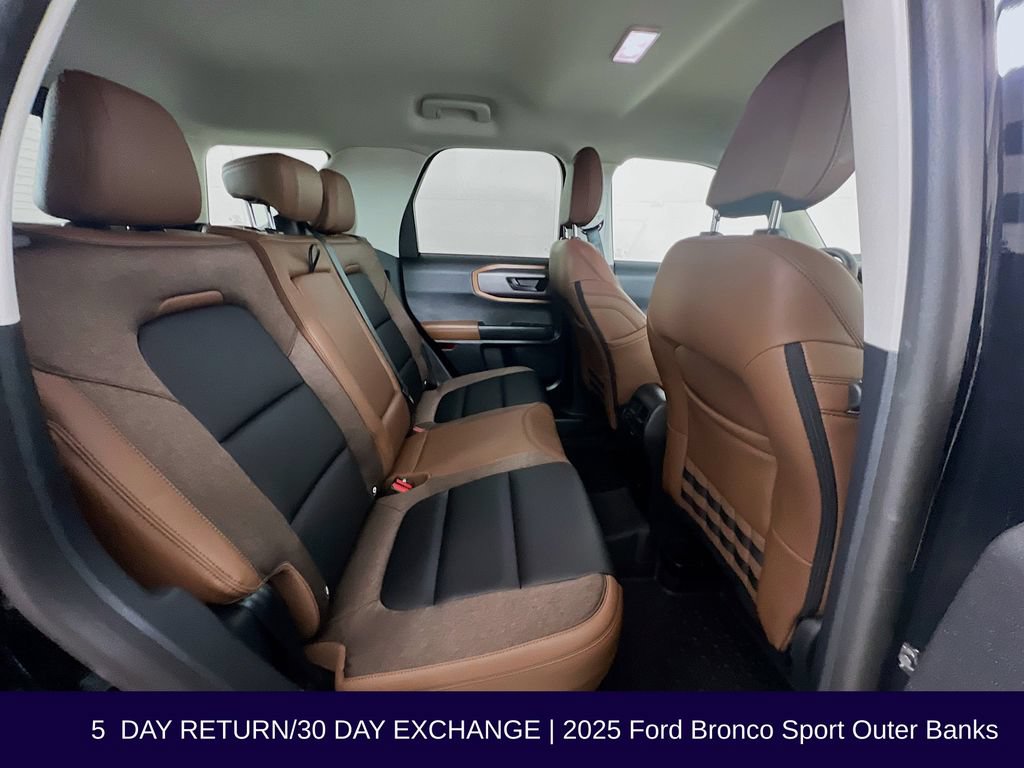 Used 2025 Ford Bronco Sport Outer Banks AWD/4WD image 31