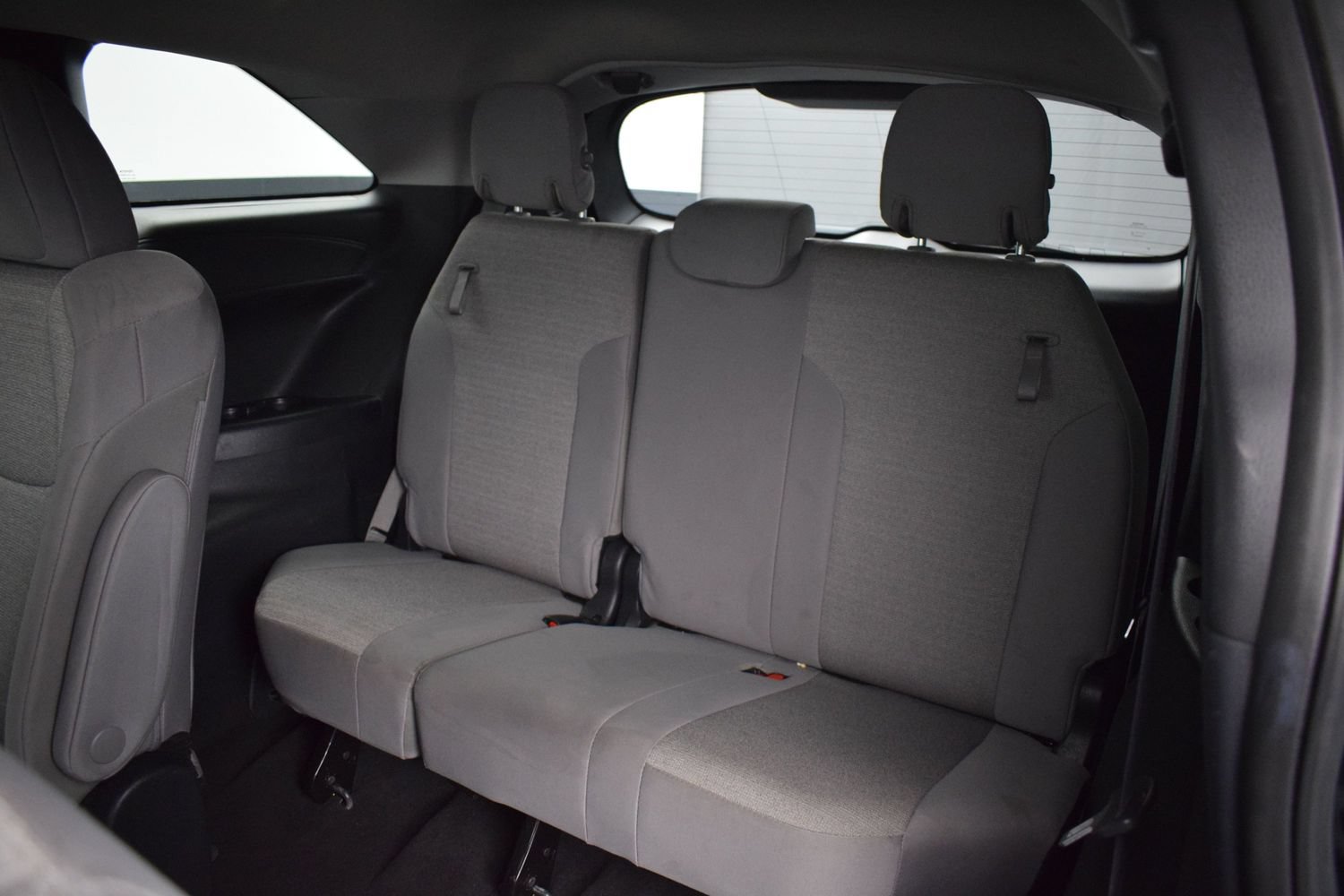 Used 2025 Toyota Sienna LE FWD image 13