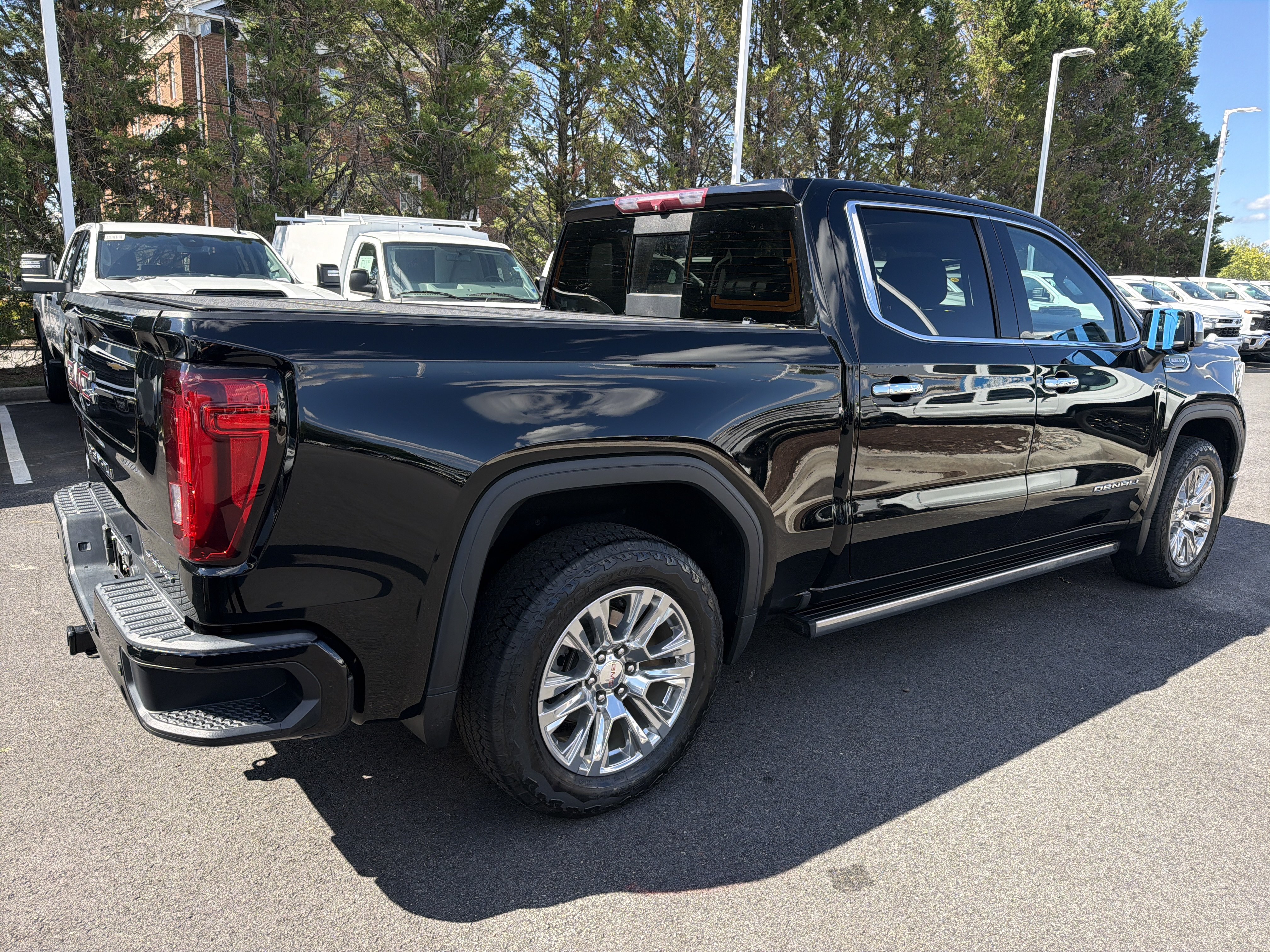 Used 2022 GMC Sierra 1500 Denali AWD/4WD image 10