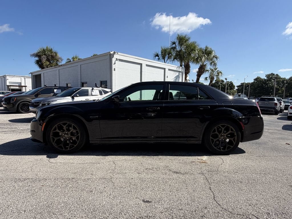 Used 2017 Chrysler 300 S RWD image 8