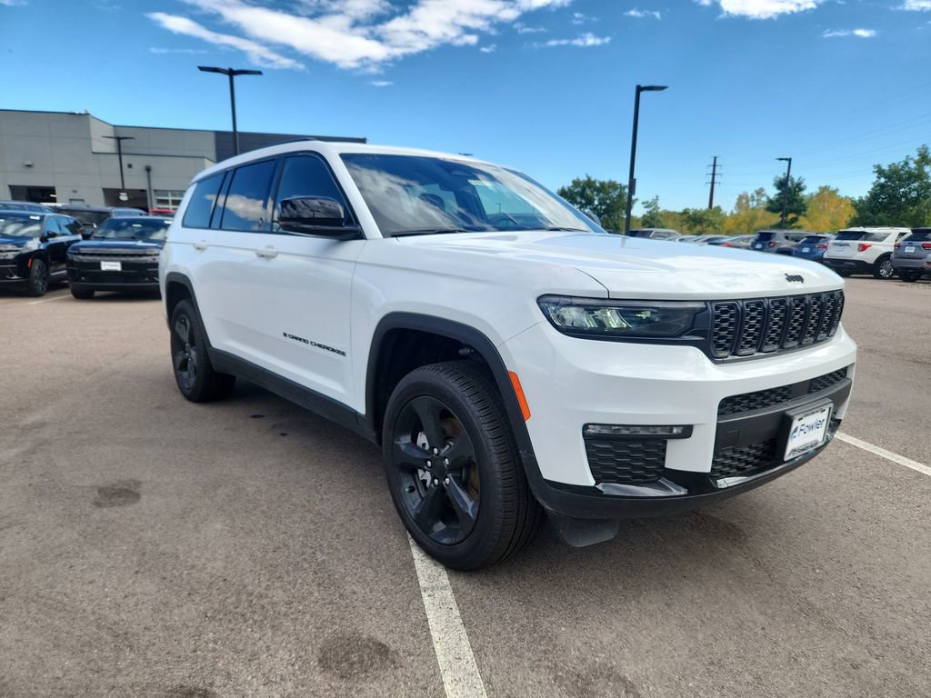 New 2025 Jeep Grand Cherokee L Limited w/ Black Appearance Package AWD/4WD image 2