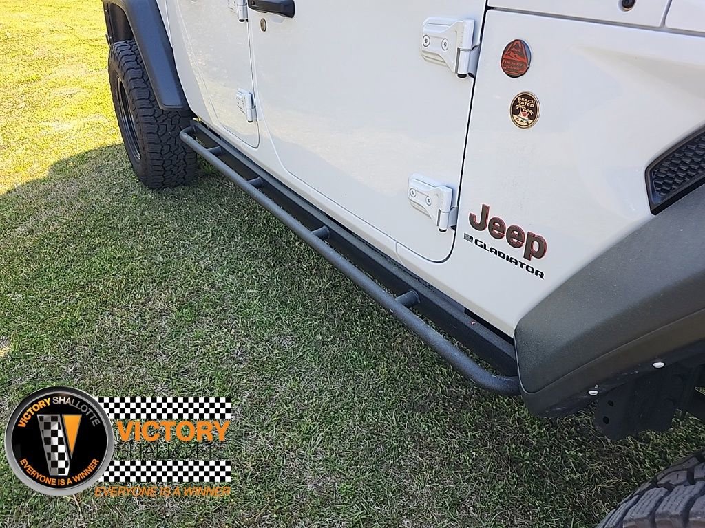 Certified 2024 Jeep Gladiator Mojave w/ Technology Group image 29