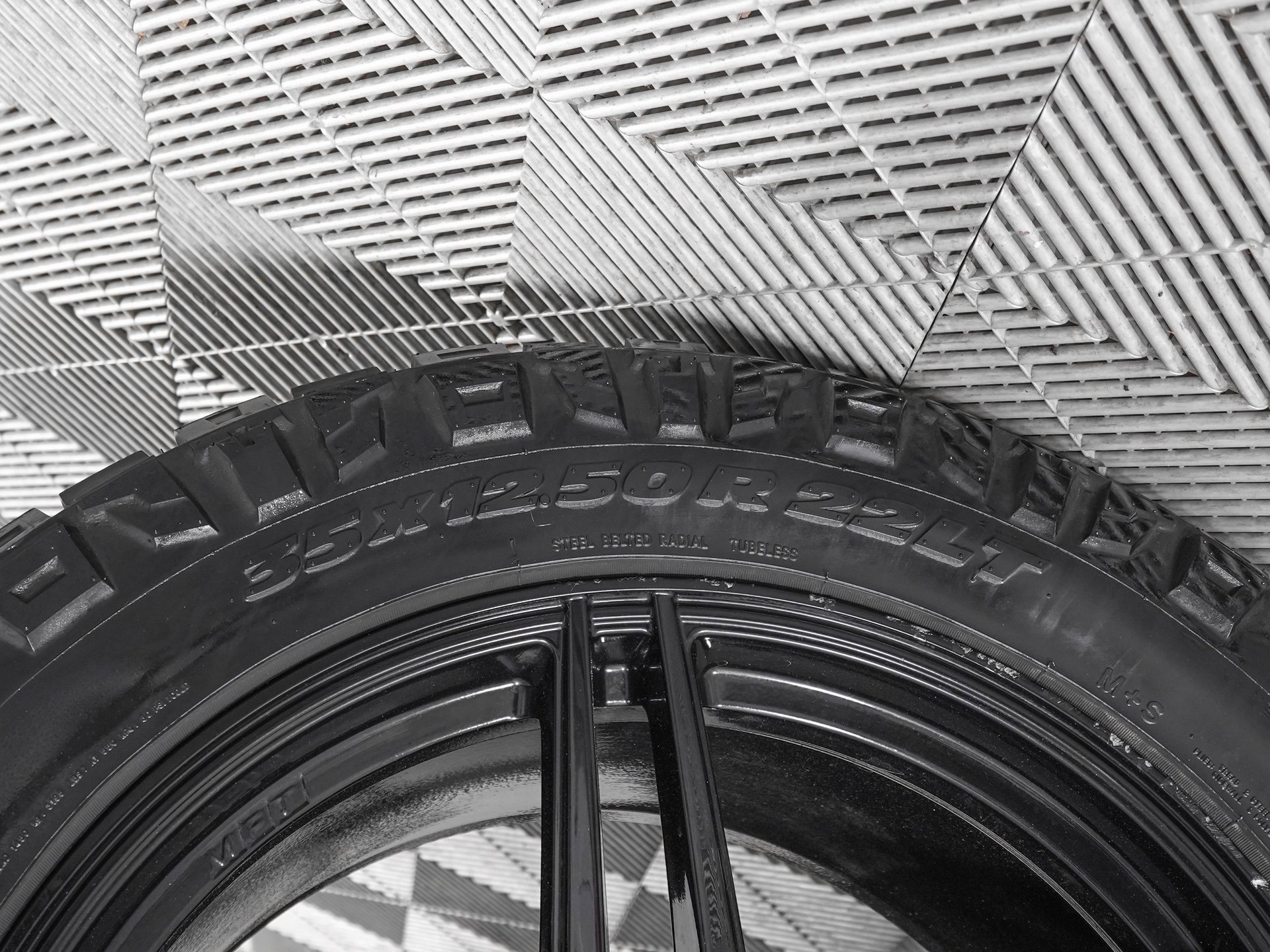 Used 2018 Mercedes-Benz G 550 image 35