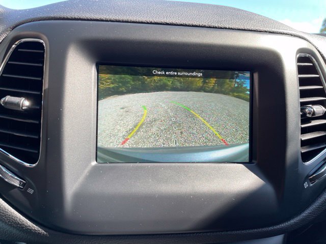 Used 2020 Jeep Compass Latitude AWD/4WD image 33